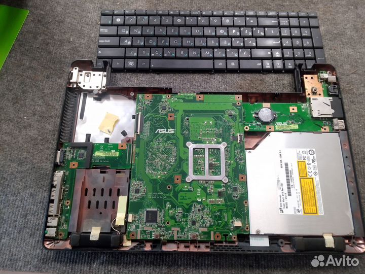 Ноутбук Asus K52F в разборе