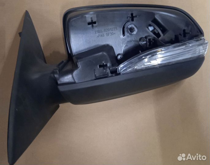 Зеркало наружное левое LADA Vesta 8450008044