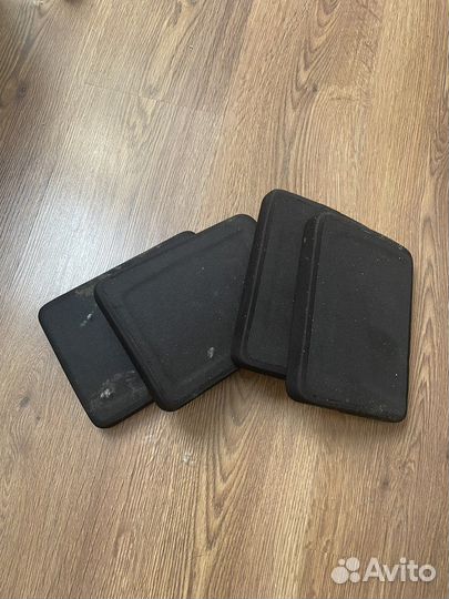 Боковые бронеплиты