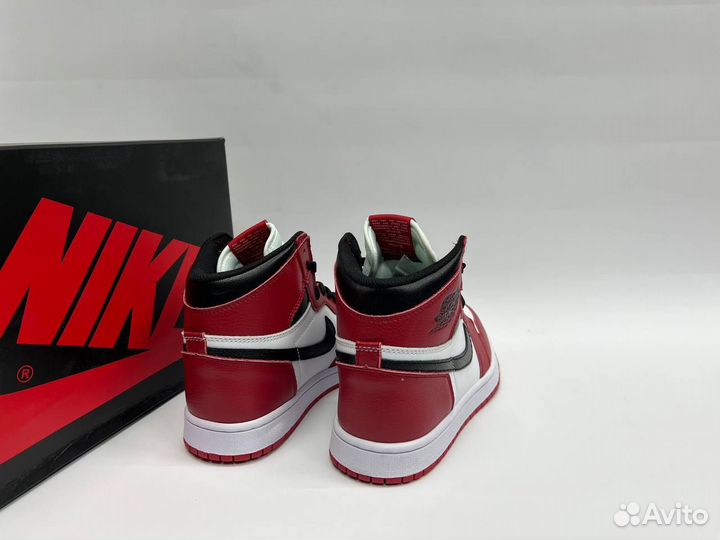 Кроссовки Nike Air Jordan 1 Chicago (36-45)