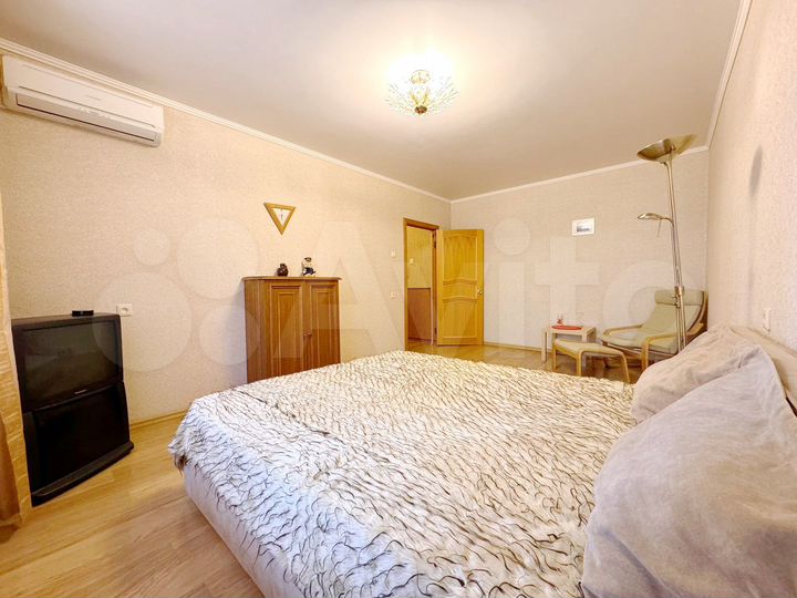 2-к. квартира, 50 м², 3/12 эт.