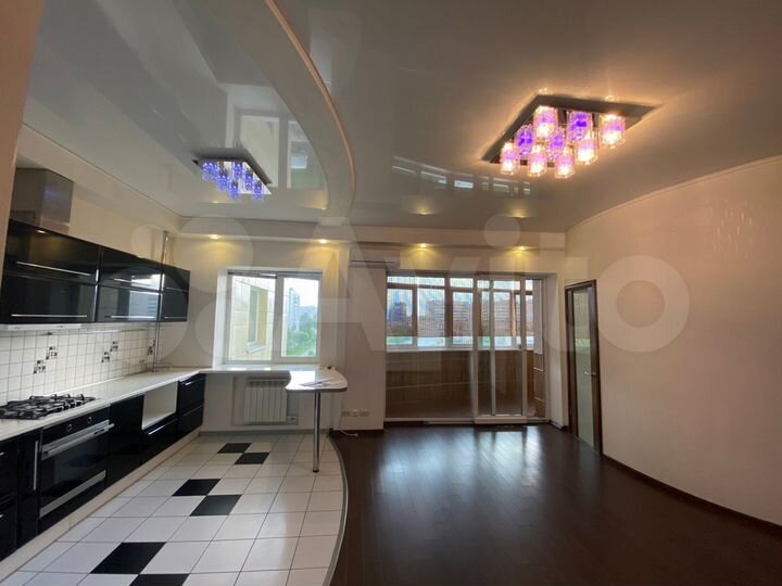 2-к. квартира, 58 м², 3/6 эт.