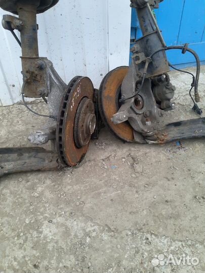 Кулак передний Renault Laguna lll 2.0 M4R