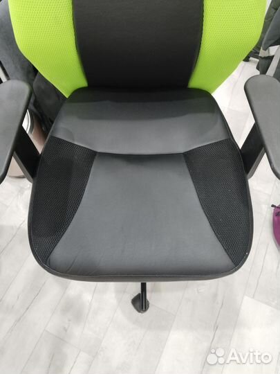 Компьютерное кресло