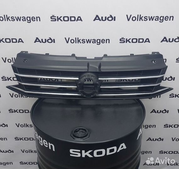 Решетка радиатора верх. VW Polo Sedan (2015-2020)