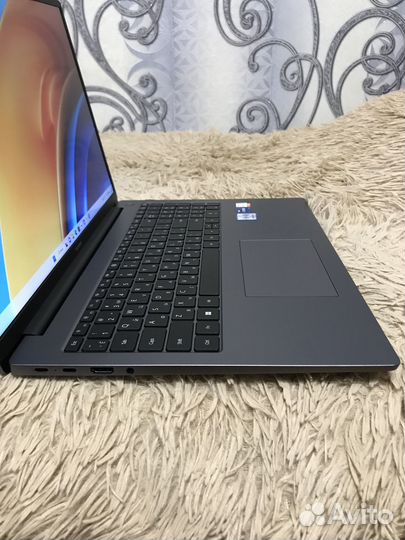 Huawei MateBook D16 i7 rlef-X 12700H 16/512