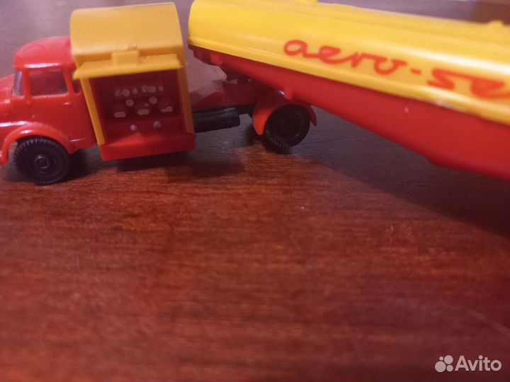 Модель грузовика гдр игрушка