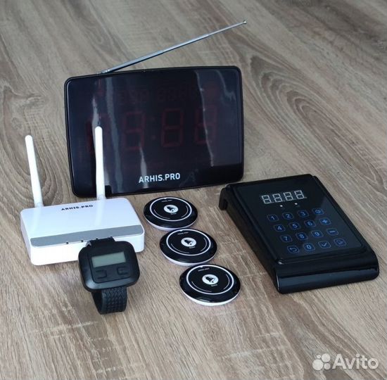 Кнопка вызова официанта комплект с часами и табло