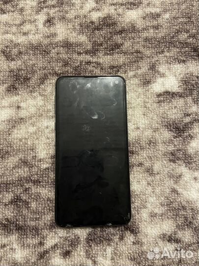 Samsung Galaxy S10e, 8/128 ГБ