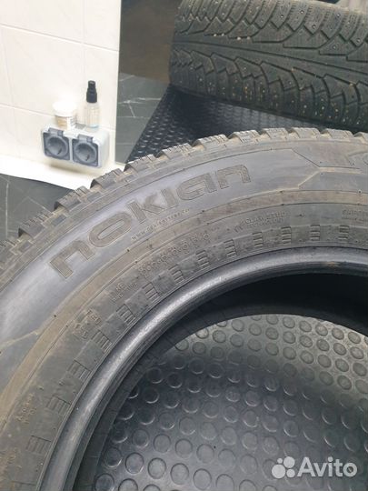 Nokian Tyres Hakkapeliitta 5 265/60 R18 120