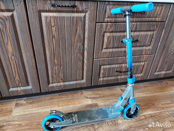 Велосипед подростковый и самокат