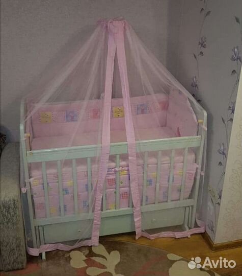 Кровать с матрасом,балдахином, бортиками