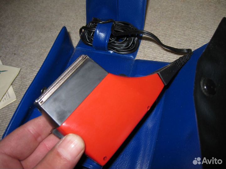 Электробритва СССР Чайка-304 Авто в футляре коробк