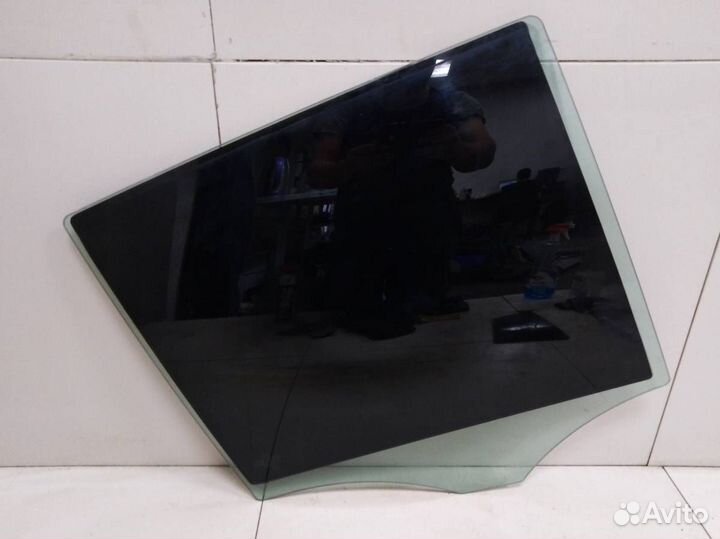 Стекло двери задней правой Mercedes-Benz ML-Class