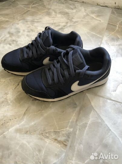 Кроссовки Nike