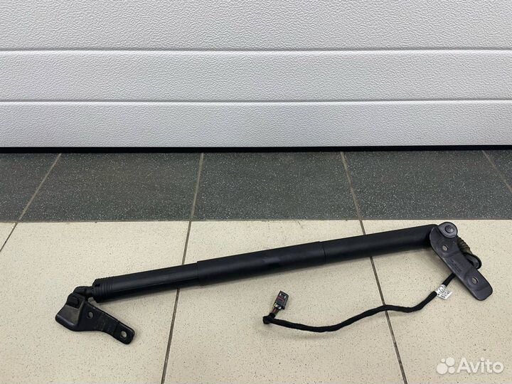 Амортизатор багажника 8W8827851 Audi A5 F5 2.0 Бензин