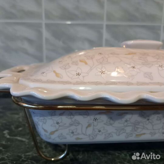 Блюдо с подогревом