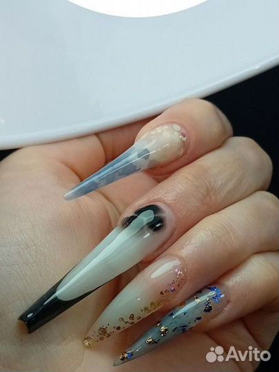 Наращивание ногтей