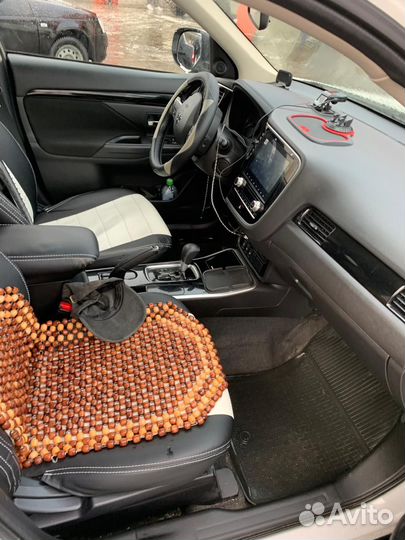 Mitsubishi Outlander 2.0 CVT, 2021, 140 000 км