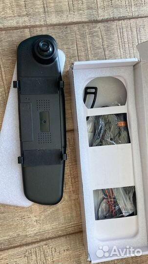 Видеорегистратор зеркало с навигатором