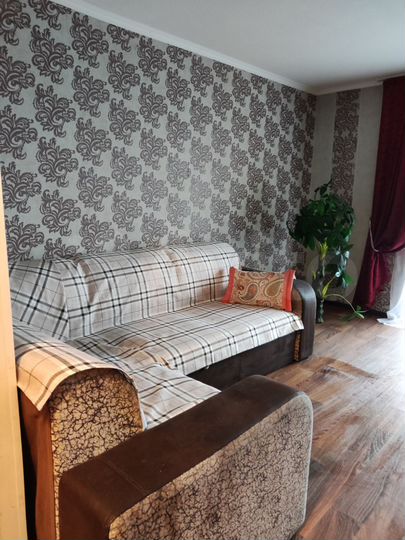 2-к. квартира, 65 м², 1/10 эт.