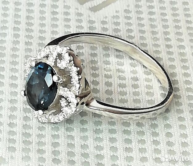 Кольца 18, 19 с топазом, сапфиром серебро К311