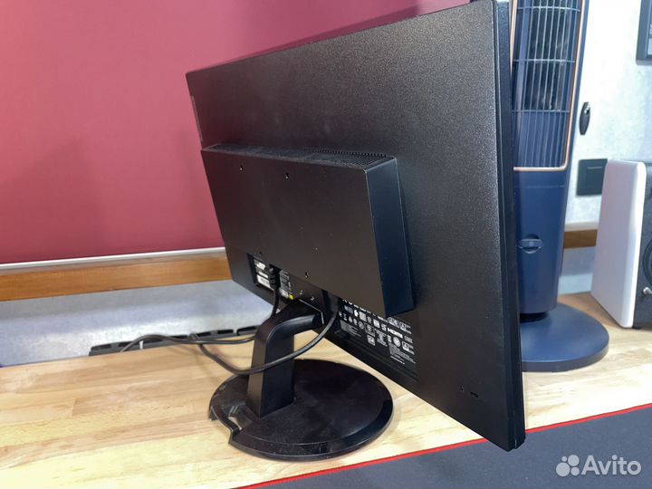 Монитор Lenovo d22-20