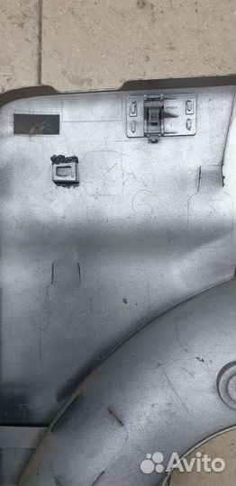 Toyota rav 4 30 накладка крышки багажника