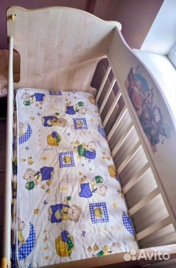 Детская кроватка