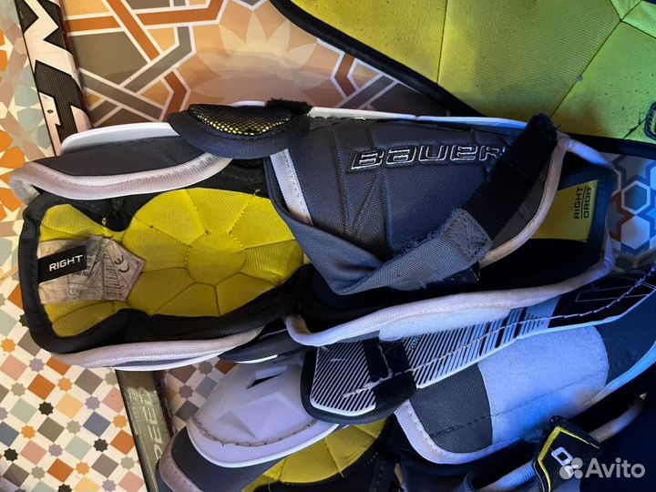 Хоккейные наколенники