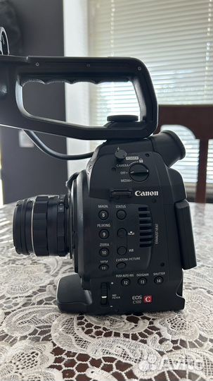 Видеокамера canon EOS C100 в коробочный комплект