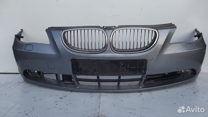BMW-5 E60 2006 бампер передний
