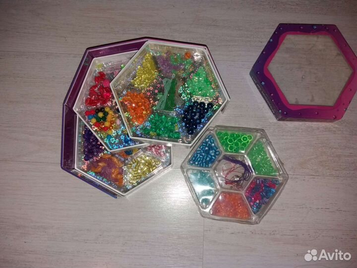 Набор для творчества. бусы/браслеты своими руками