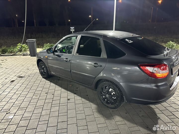 LADA Granta 1.6 МТ, 2015, 190 000 км