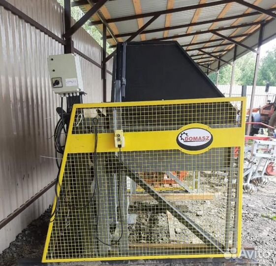 Опрокидыватель разгрузки контейнеров 