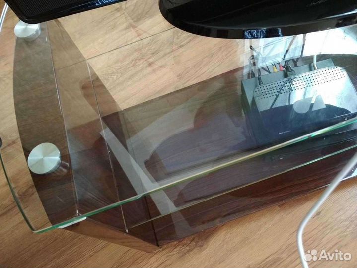 Подставка для телевизора