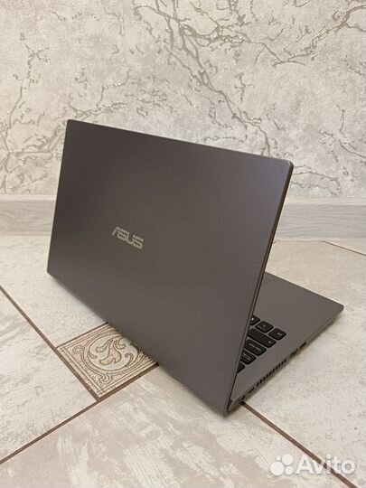 Мощный Asus Core i5 1035g1 MX 110 IPS 2022 года