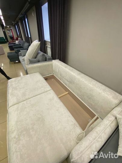 Новый прямой диван
