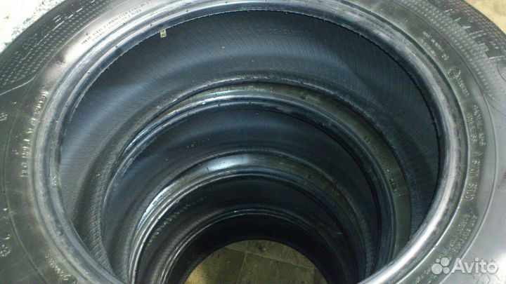 Kumho I'Zen RV Stud KC16 225/65 R17