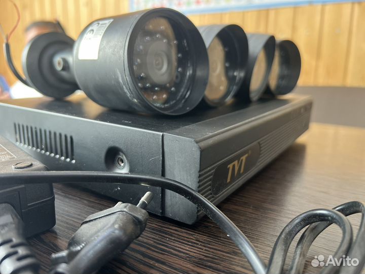 Комплект видеонаблюдения