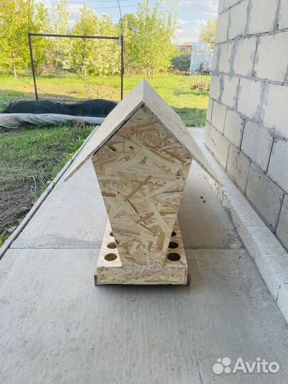 Бункерная кормушка для кур