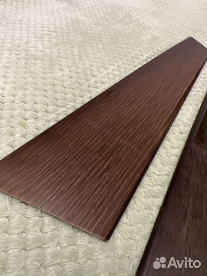 Накладка обшивки двери передней левой на Jaguar XF