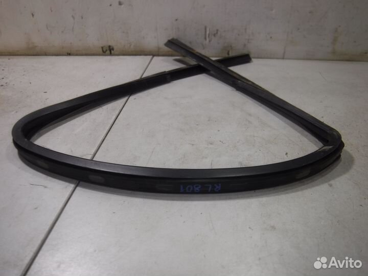 Уплотнитель стекла двери Chery indiS S18D