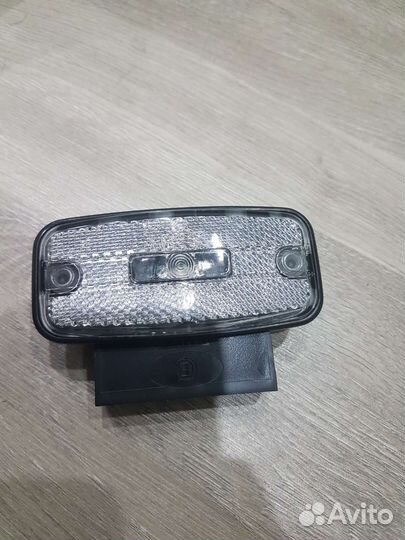 Габаритный фонарь