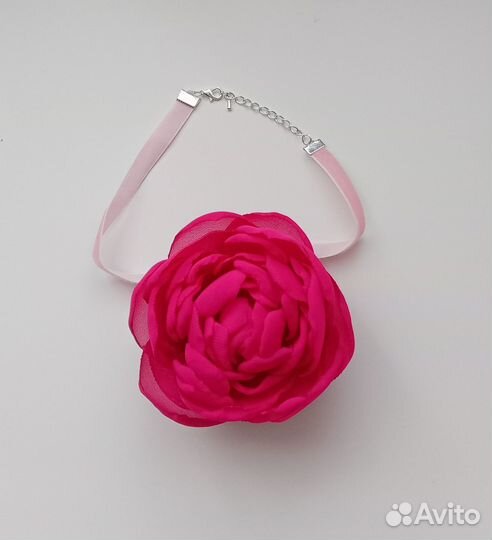 Чокер с пионом ярко-розовый