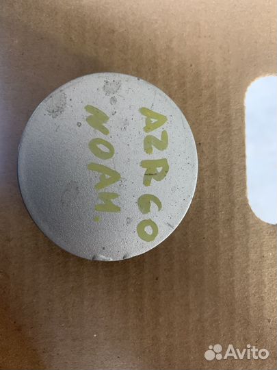 Заглушка буксировочного крюка toyota noah/voxy