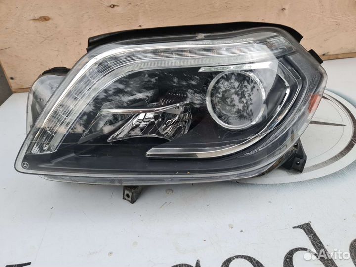 Фара левая Mercedes GL166