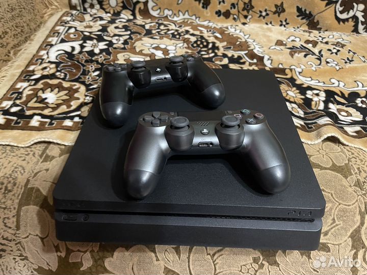 Sony PS4 slim 500
