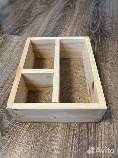 Деревянная коробка для подарка