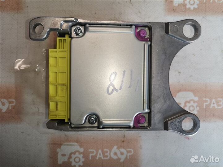 Блок управления подушками безопасности Toyota Rav4